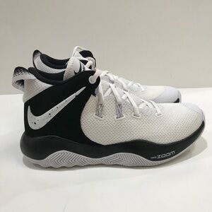 Nike Zoom Rev II Men’s 6 Black and White Athletic Shoes